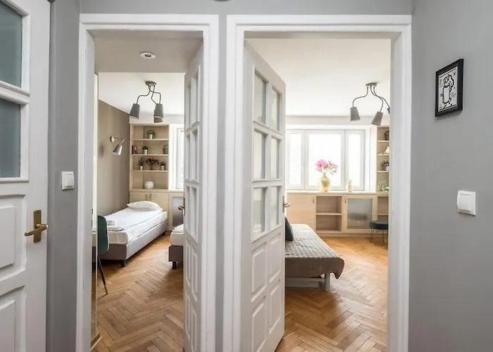 Boutique Apartment Emilii Plater 55 Two Rooms Apartment Balcony