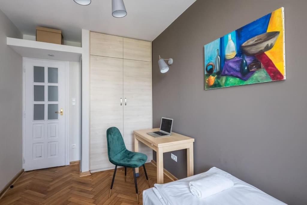Boutique Emilii Plater 55 Two Balcony *