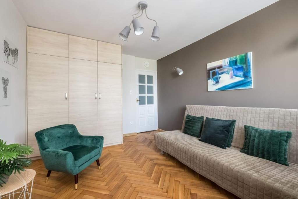 Apartment Boutique Emilii Plater 55 Two Balcony